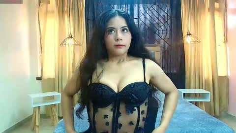Snapshot of honey_love__ chatting on September 11, 2025, 1:44 pm Honey Love online show from September 11, 2025, 1:44 pm