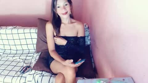 Snapshot of honey_mollyxx chatting on November 7, 2025, 11:54 am honey_mollyxx online show from November 7, 2025, 11:54 am