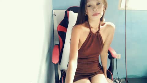 honey_mollyxx online show from July 18, 2026, 12:15 am