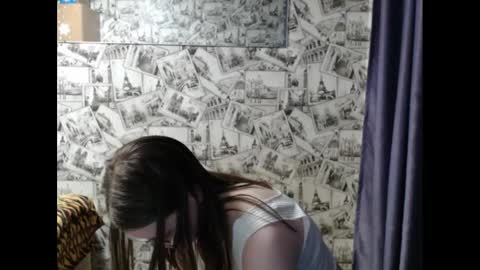 Lina online show from February 25, 2025, 3:05 pm