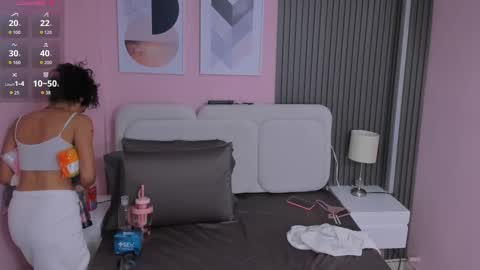 Snapshot of honey_sofii_ chatting on September 29, 2025, 12:05 am honey_sofii_ online show from September 29, 2025, 12:05 am