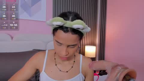 Snapshot of honey_sofii_ chatting on October 2, 2025, 11:39 am honey_sofii_ online show from October 2, 2025, 11:39 am