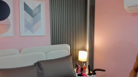 Snapshot of honey_sofii_ chatting on October 3, 2025, 11:18 am honey_sofii_ online show from October 3, 2025, 11:18 am