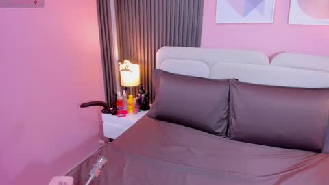 Snapshot of honey_sofii_ chatting on October 14, 2025, 11:33 am honey_sofii_ online show from October 14, 2025, 11:33 am