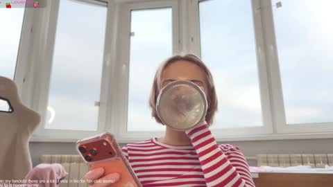 Jenyanew vid how I squirt in forest in bio online show from November 8, 2025, 10:48 am