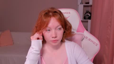 honeyautumn online show from January 28, 2025, 3:04 am