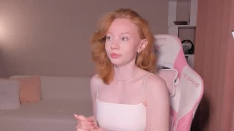 honeyautumn online show from September 12, 2025, 12:00 am