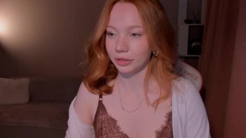 honeyautumn online show from December 17, 2025, 11:22 pm