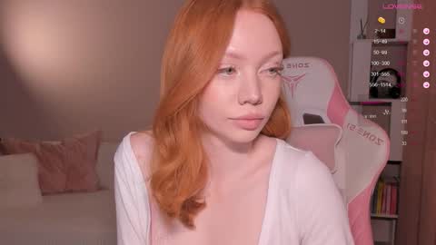 honeyautumn online show from March 8, 2026, 10:35 pm