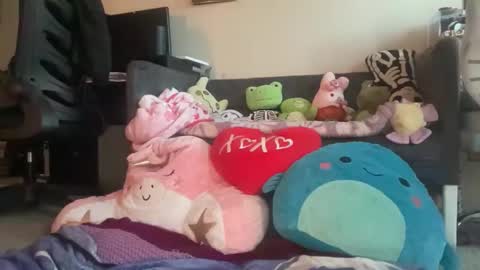 honeybeee8008 online show from June 9, 2026, 12:44 am