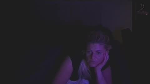 honeybuhnny online show from April 11, 2026, 12:53 pm