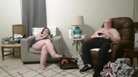 Snapshot of honeybuns344636 chatting on February 22, 2025, 12:05 am Honey online show from February 22, 2025, 12:05 am