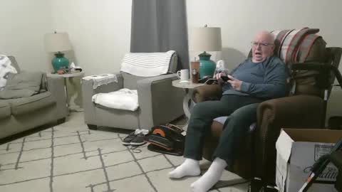 Snapshot of honeybuns344636 chatting on March 9, 2025, 2:10 pm Honey online show from March 9, 2025, 2:10 pm