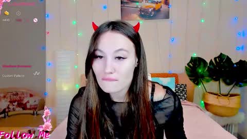 Lizzy online show from November 7, 2025, 12:21 am