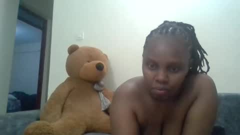 honeydripxy online show from May 18, 2026, 9:31 pm