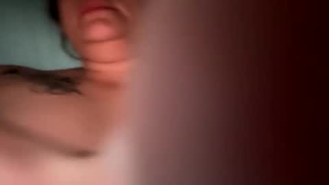 Snapshot of honeygirlox chatting on October 15, 2025, 1:22 pm honeygirlox online show from October 15, 2025, 1:22 pm