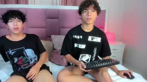 honeymoon_sariel online show from June 14, 2026, 4:36 am