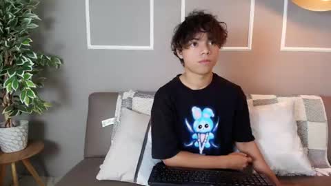 honeymoon_sariel online show from June 28, 2026, 1:28 pm