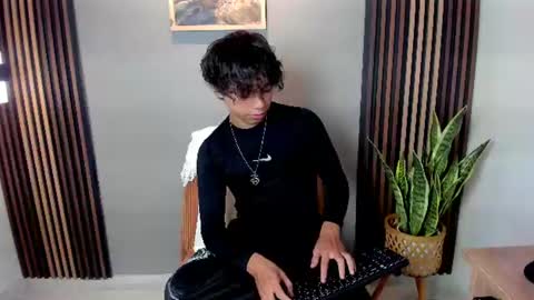 honeymoon_sariel online show from July 8, 2026, 12:42 pm