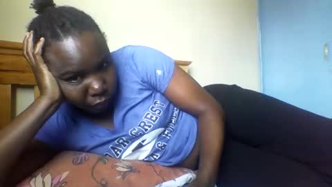 Honeymuny online show from November 16, 2025, 5:57 am