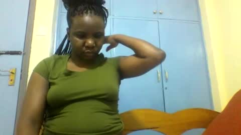 Honeymuny online show from November 30, 2025, 8:02 pm