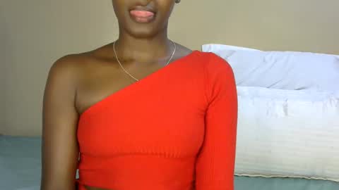 Snapshot of honeypie78 chatting on December 3, 2025, 7:34 pm Becky online show from December 3, 2025, 7:34 pm