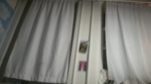 Emi Rose online show from January 16, 2026, 5:22 am