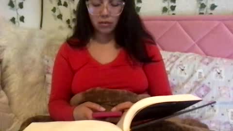 honeyyy89 online show from January 17, 2026, 1:43 am