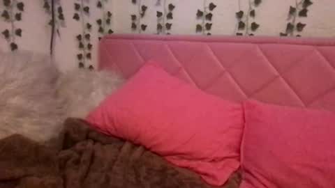 honeyyy89 online show from March 14, 2026, 3:12 am