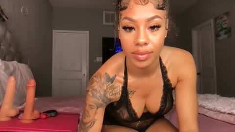 Snapshot of honeyybabyy112344114 chatting on November 8, 2025, 5:29 am honeyybabyy112344114 online show from November 8, 2025, 5:29 am