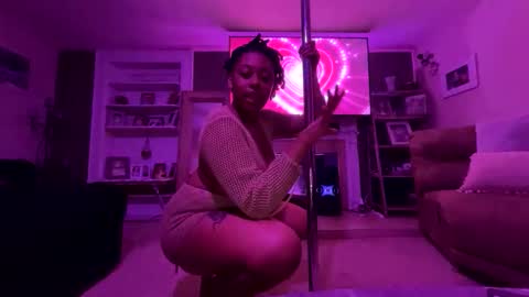 Honey online show from October 21, 2025, 2:12 am