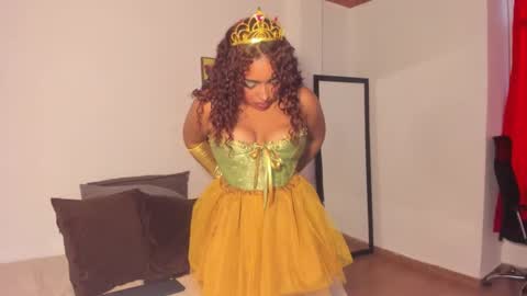 Snapshot of honeyyybrown chatting on November 1, 2025, 9:28 pm HoneyBrown online show from November 1, 2025, 9:28 pm