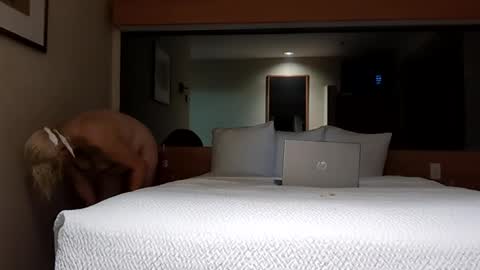 Snapshot of honky220557 chatting on September 22, 2025, 3:19 am Jovante online show from September 22, 2025, 3:19 am