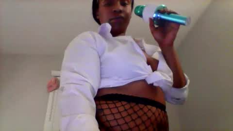 honnievu online show from February 3, 2026, 3:48 am