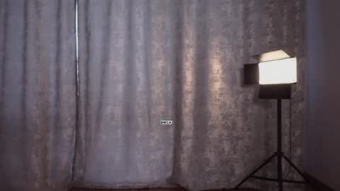 Karina online show from April 11, 2026, 6:07 am