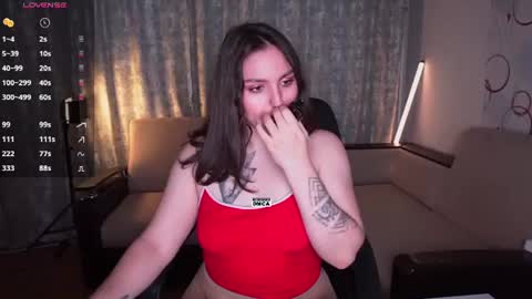 Snapshot of hoot_owl_cb chatting on July 5, 2026, 8:05 pm Karina online show from July 5, 2026, 8:05 pm
