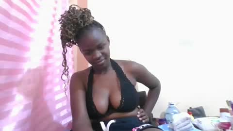 hope_terry online show from November 18, 2025, 8:52 am