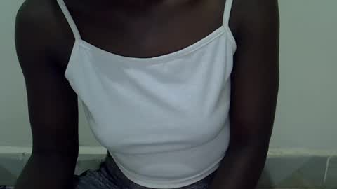 Snapshot of hopewangare chatting on October 13, 2025, 2:06 pm hopewangare online show from October 13, 2025, 2:06 pm