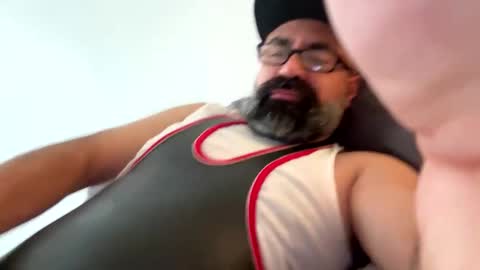 Showing off gets me off online show from December 20, 2024, 1:22 pm