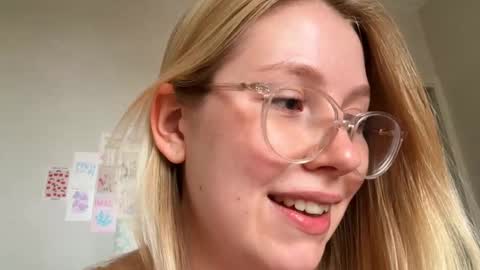 Audrey online show from October 2, 2025, 2:29 am