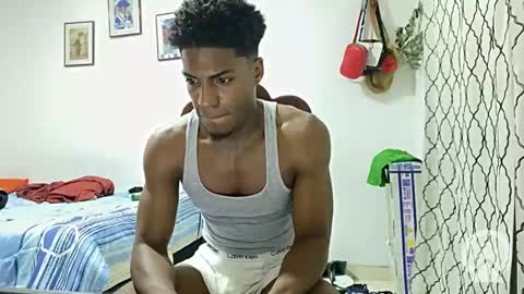 Snapshot of horneyguy2399 chatting on January 5, 2025, 3:00 am sugarbaby online show from January 5, 2025, 3:00 am