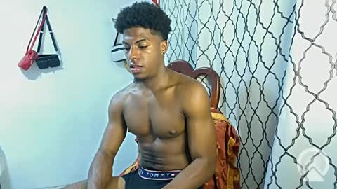Snapshot of horneyguy2399 chatting on February 12, 2025, 2:45 am sugarbaby online show from February 12, 2025, 2:45 am
