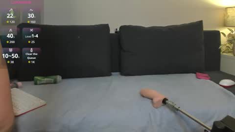 Naomi online show from November 27, 2025, 6:37 am