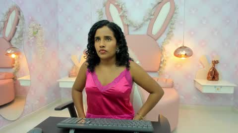 Horny Curls  online show from May 17, 2026, 3:48 am