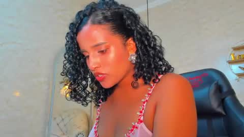 Snapshot of horny_curlss chatting on July 2, 2026, 3:56 am Horny Curls online show from July 2, 2026, 3:56 am