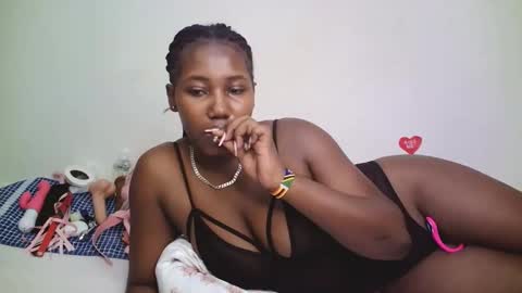 Snapshot of horny_cutiey chatting on April 17, 2026, 8:12 pm cutiey online show from April 17, 2026, 8:12 pm