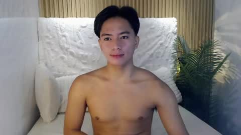 Snapshot of horny_jamesxx chatting on May 20, 2026, 12:39 am cum boy james online show from May 20, 2026, 12:39 am