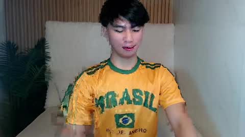 Snapshot of horny_jamesxx chatting on May 25, 2026, 1:33 am cum boy james online show from May 25, 2026, 1:33 am