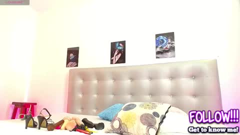 Juliette Roberts online show from March 25, 2026, 5:19 pm