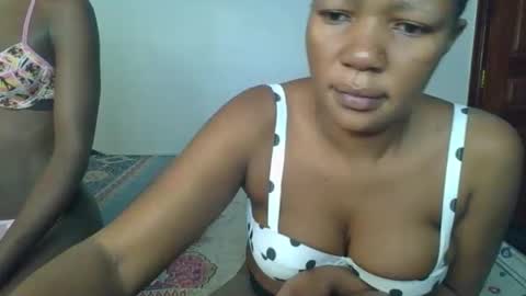 horny_lainie online show from October 13, 2025, 5:35 pm